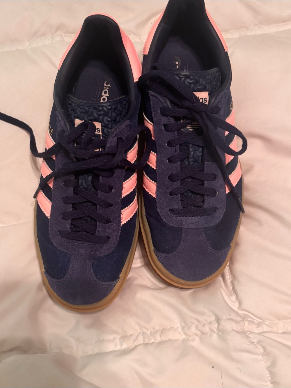Adidas Gizelle W5.5 Navy and Pink Classic Sneaker